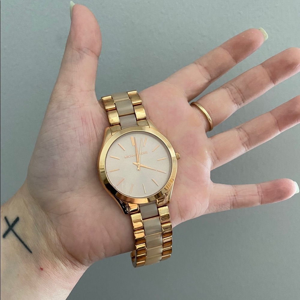 Womens Michael Kors watch rose gold.